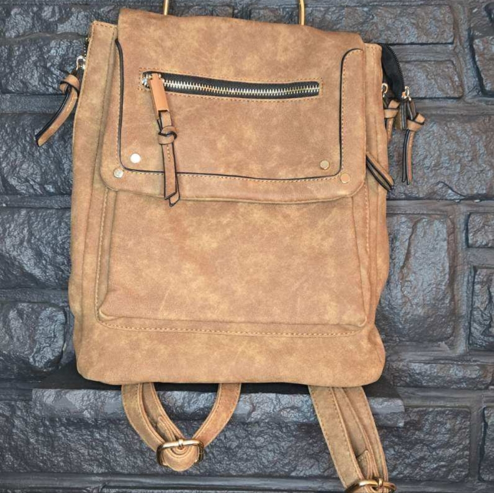 🦚 Suede looking Backpack
